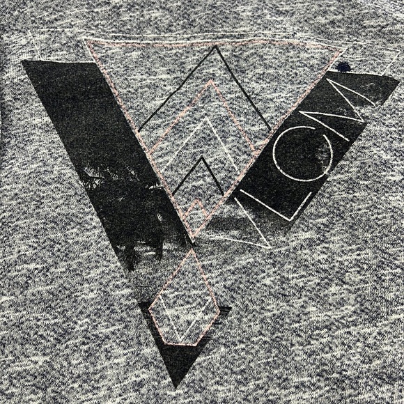 NWOT! Grey and Pink Volcom Sweatshirt! Size small - Picture 2 of 4